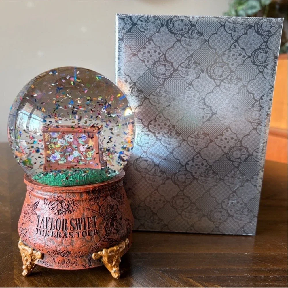 Taylor Swift Eras Tour Acoustic Piano Snow Globe Limited‎ Collectible Souvenir